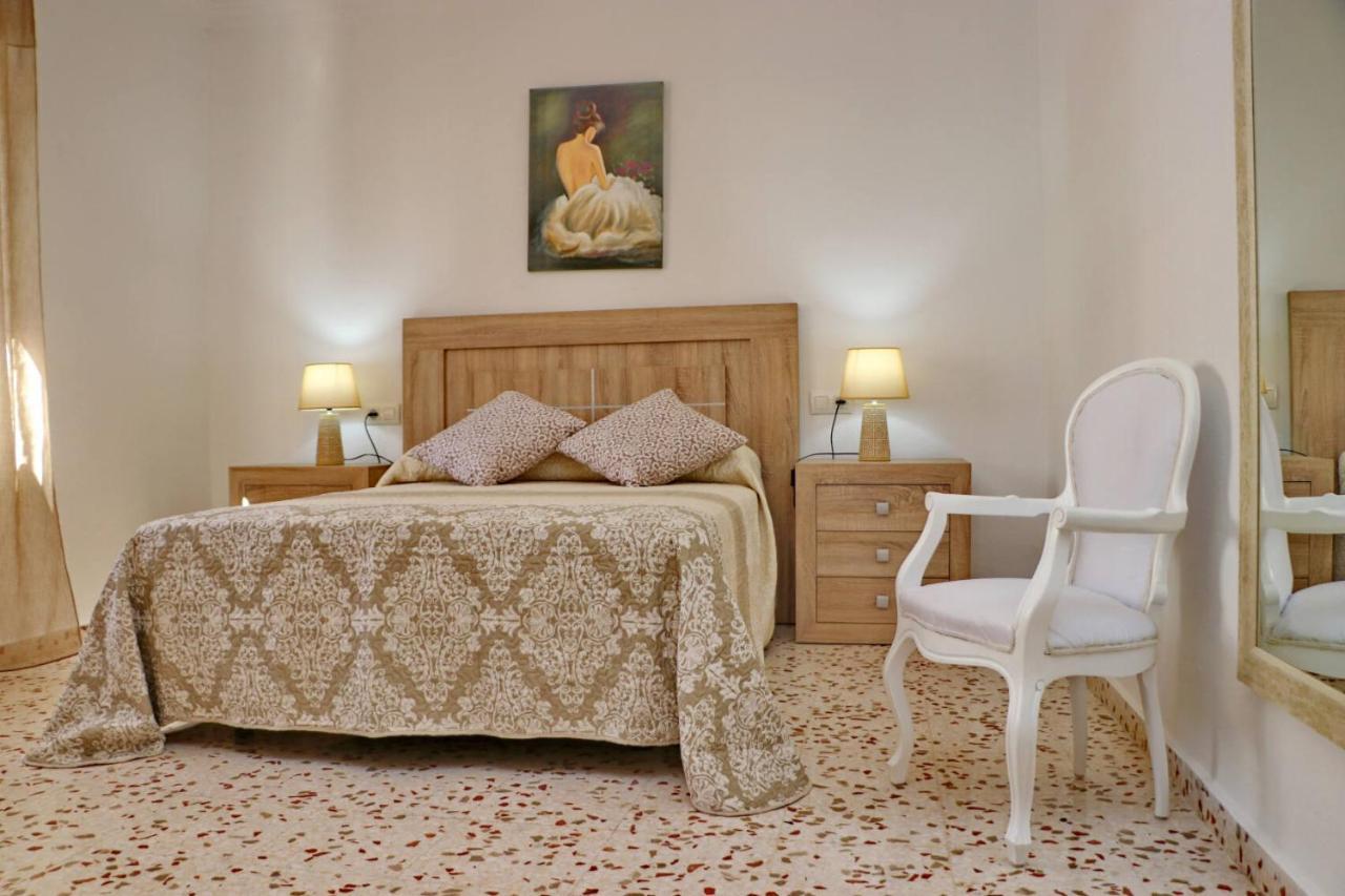 Apartamento Cortes 科尼尔-德拉弗龙特拉 外观 照片
